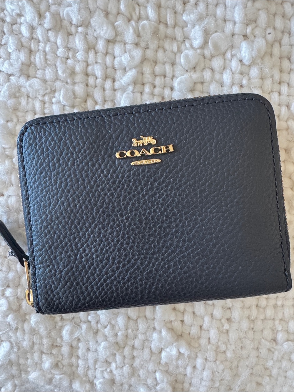 COACH Small Zip-Around Travel Wallet black leather gold hardware bifold - Picture 13 of 14